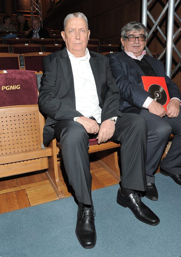 Gwiazdy na spektaklu Młynarski obowiązkowo (FOTO) Gwiazdy na spektaklu Młynarski obowiązkowo (FOTO)