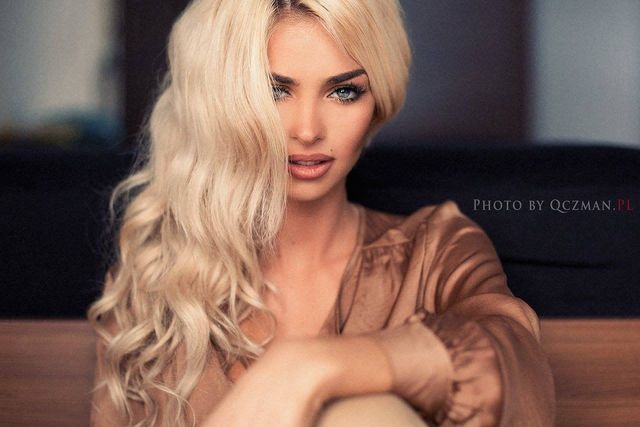 Monika Synytycz - seksowna blondynka z klipu Donatana Monika Synytycz - seksowna blondynka z klipu Donatana