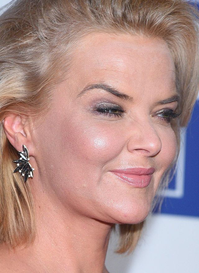 Monika Zamachowska w długiej, czerwonej kreacji na konferencji TVP (ZDJĘCIA)