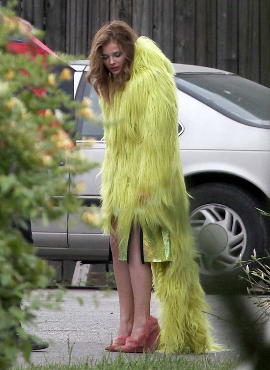 Co ma na sobie Chloe Moretz?  