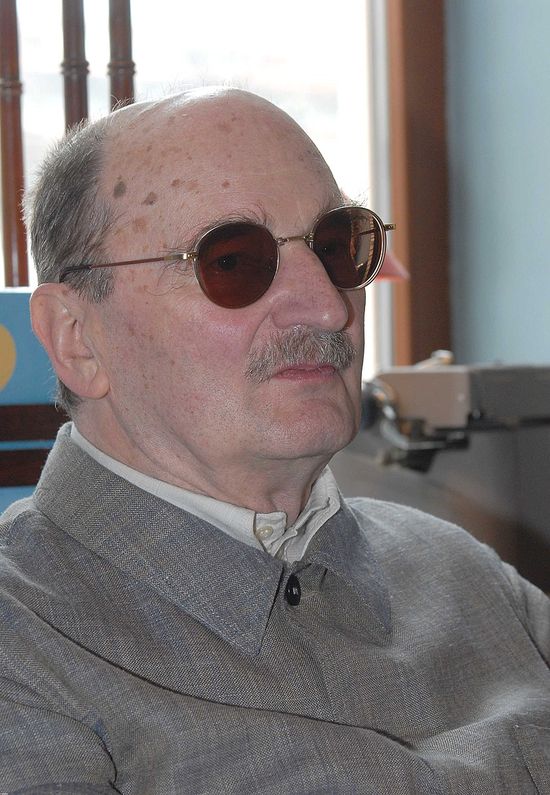 Sławomir Mrożek nie żyje