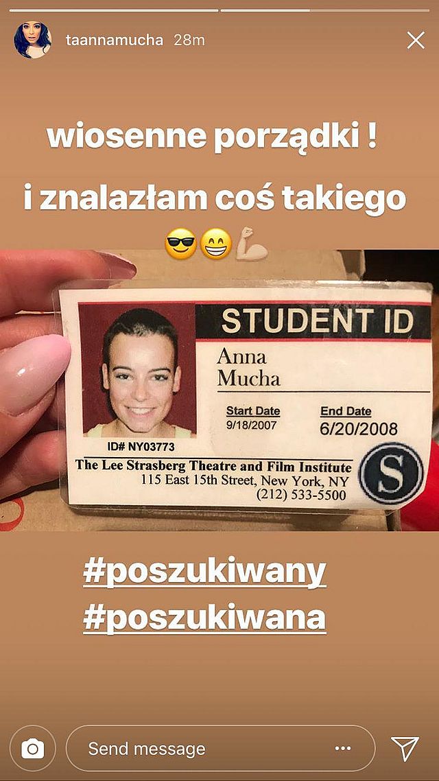 Anna Mucha pokazała legitymację studencką. Co za FRYZURA! (Instagram) Anna Mucha pokazała legitymację studencką. Co za FRYZURA! (Instagram)