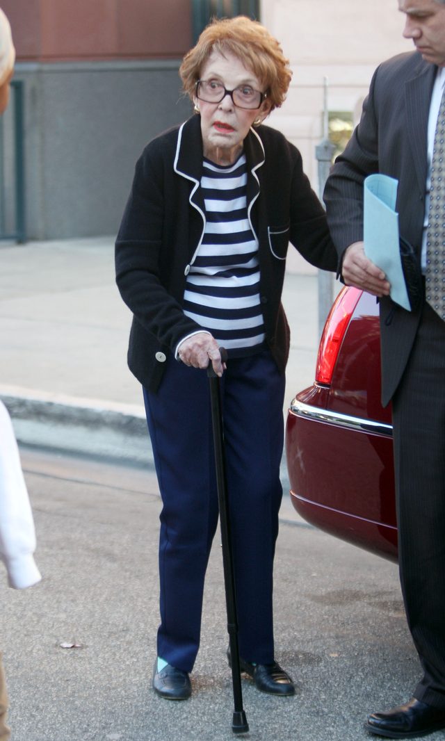 Nancy Reagan nie żyje