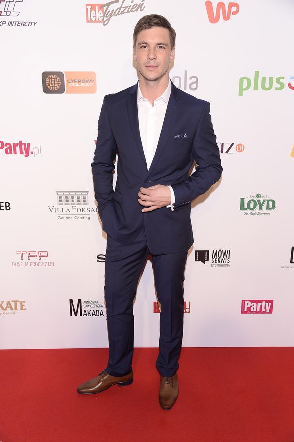 Gwiazdy na ściance na premierze Narzeczonego na niby (ZDJĘCIA)