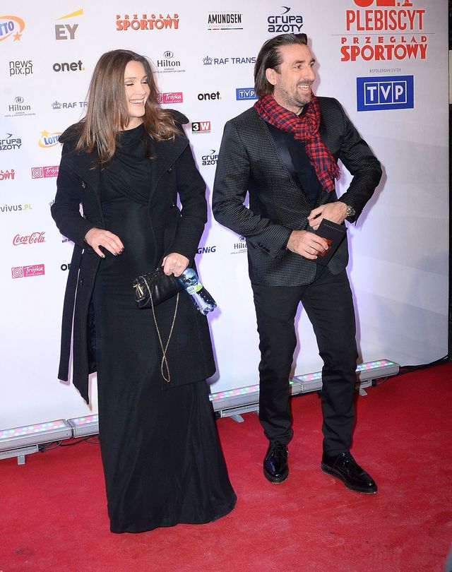 Nie tylko Anna Lewandowska pochwaliła się ciążowym brzuszkiem na sportowej gali