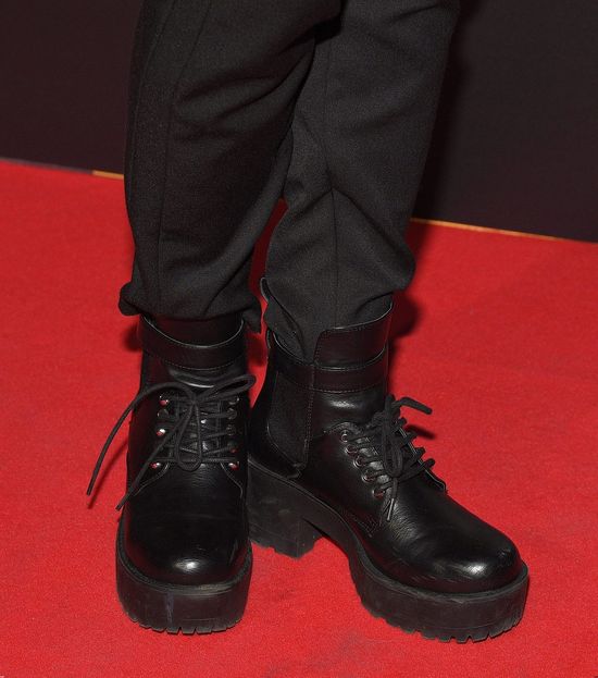 Mało kobieca stylizacja? Kto się tak ubrał? (FOTO)