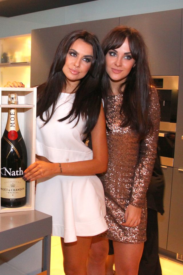 Natalia Siwiec gotuje, przyjmuje rodziców i baluje (FOTO) Natalia Siwiec gotuje, przyjmuje rodziców i baluje (FOTO)