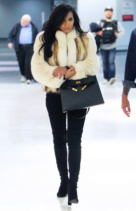 Naya Riviera niczym klon Kim Kardashian (FOTO)