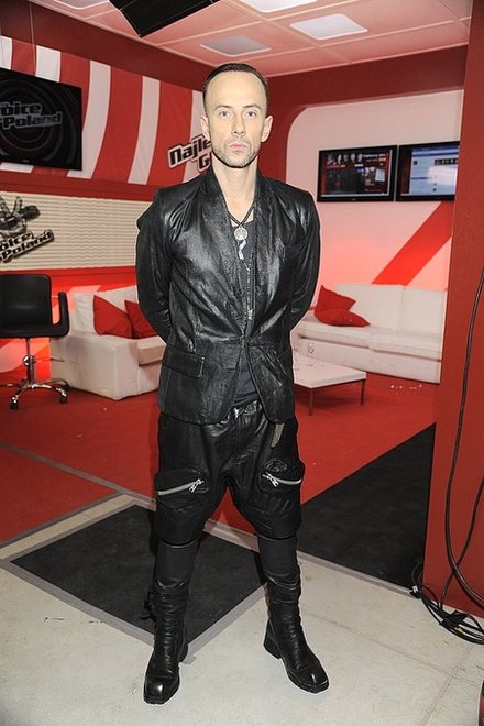 Mizerny Nergal na okładce Gali (FOTO)