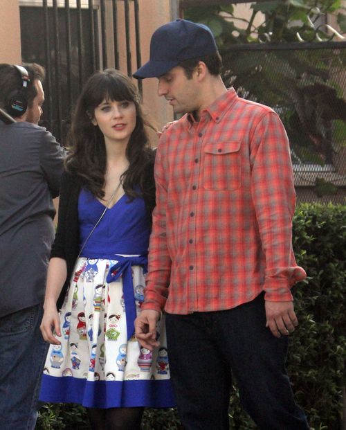 Słodka Zooey Deschanel podczas pracy (FOTO) Słodka Zooey Deschanel podczas pracy (FOTO)