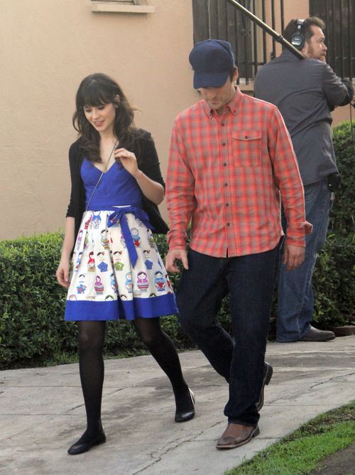 Słodka Zooey Deschanel podczas pracy (FOTO) Słodka Zooey Deschanel podczas pracy (FOTO)