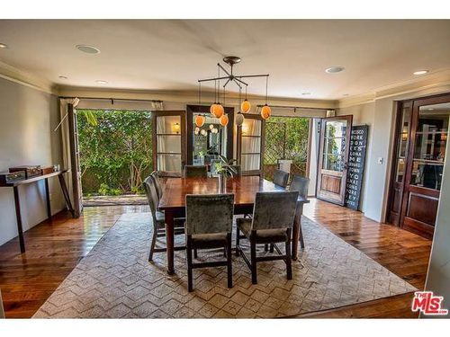 Oświadczył się i musi kupić nowy dom? (FOTO)