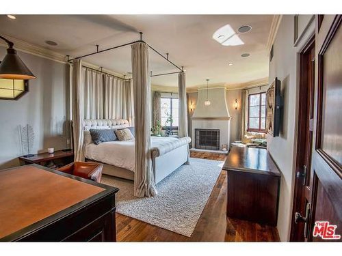 Oświadczył się i musi kupić nowy dom? (FOTO)