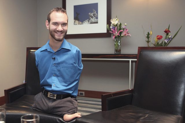 To zdjęcia Nicka Vujicica na pewno Cię poruszy (Facebook) To zdjęcia Nicka Vujicica na pewno Cię poruszy (Facebook)