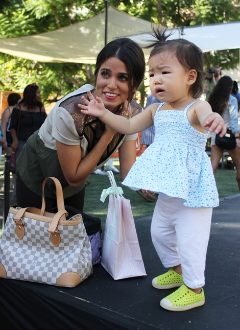 Nikki Reed nastraszyła dziecko (FOTO) Nikki Reed nastraszyła dziecko (FOTO)