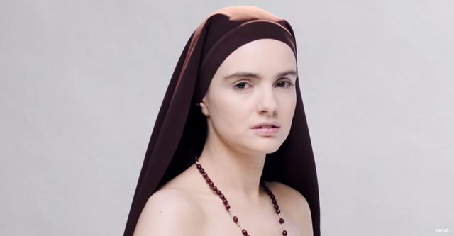 Marysia Niklińska NAGO w swoim teledysku (VIDEO)