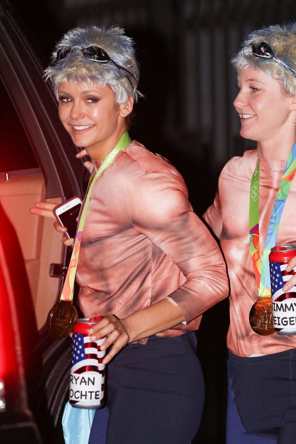 Jedna z najpiękniejszych aktorek Hollywood na Halloween przebrała się za FACETA Jedna z najpiękniejszych aktorek Hollywood na Halloween przebrała się za FACETA