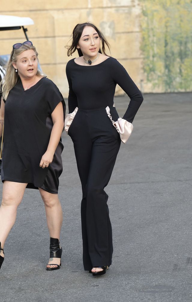 17-letnia Noah Cyrus jest po KILKU operacjach plastycznych? (ZDJĘCIA)