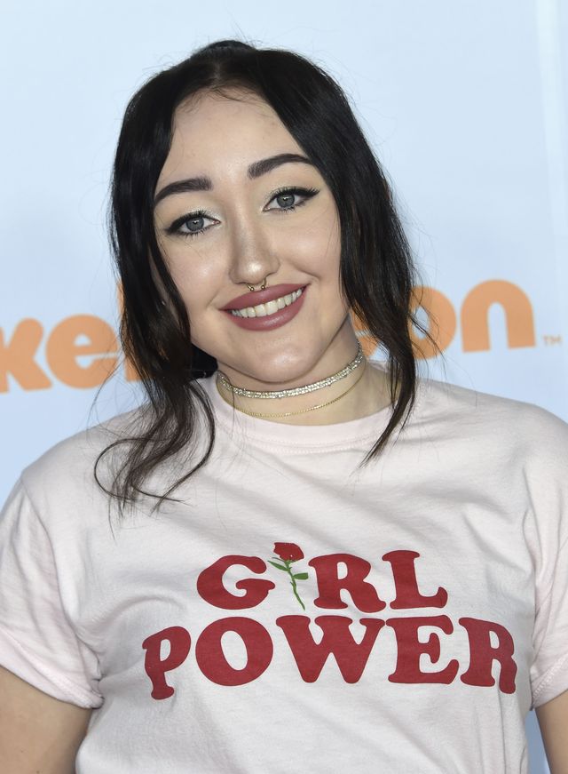 17-letnia Noah Cyrus jest po KILKU operacjach plastycznych? (ZDJĘCIA)