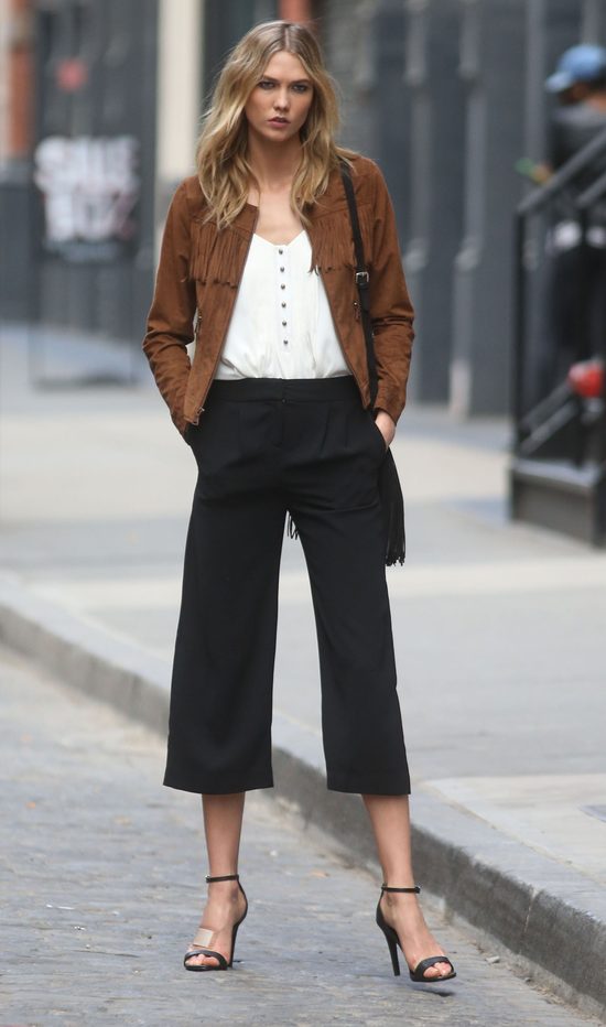 Chińska modelka o rekordowo długich nogach [VIDEO]