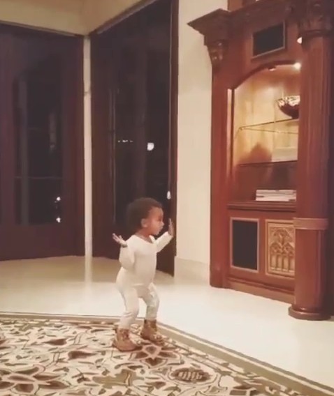 Musicie zobaczyć, jak Nori West tańczy! (VIDEO) Musicie zobaczyć, jak Nori West tańczy! (VIDEO)