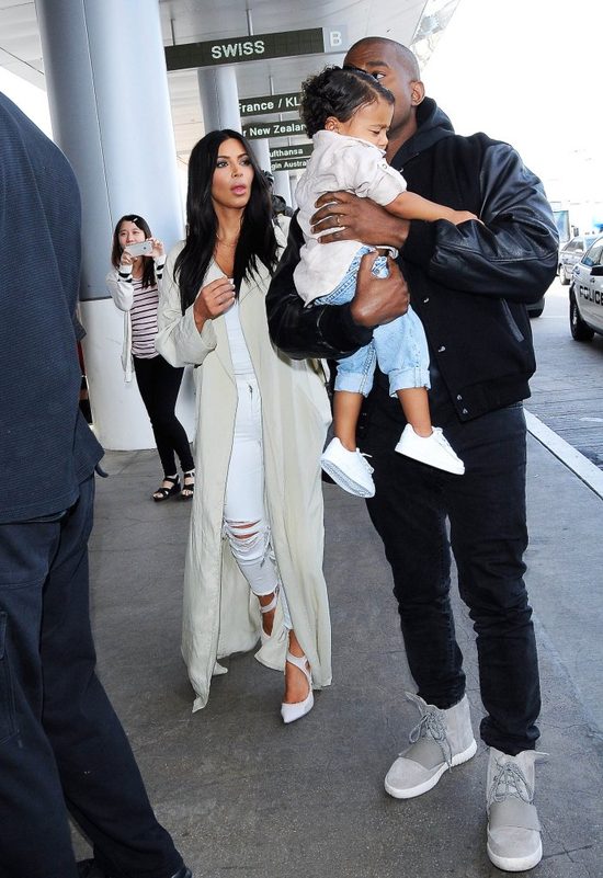 Śpiąca Nori na lotnisku (FOTO)