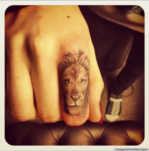 Nowy tatuaż znanej modelki (FOTO)