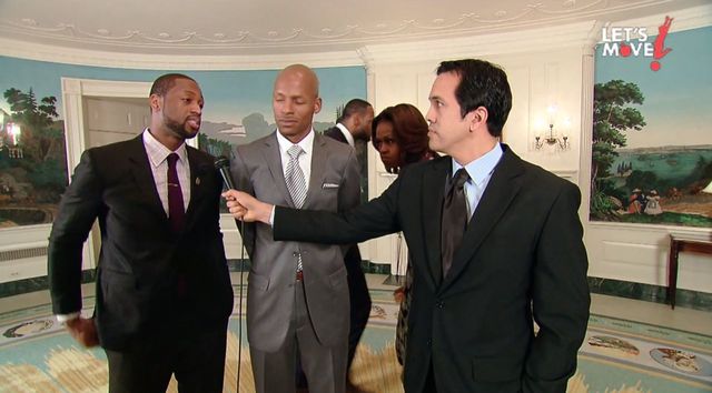 Dziwaczne zachowanie Michelle Obamy [VIDEO]