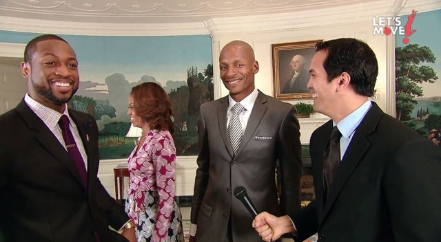 Dziwaczne zachowanie Michelle Obamy [VIDEO]