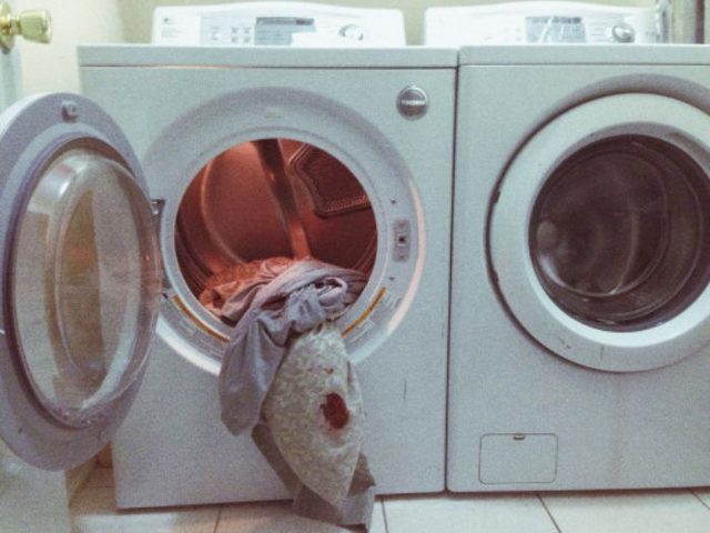 Instagram przeprasza za usunięcie zdjęć z krwią z okresu