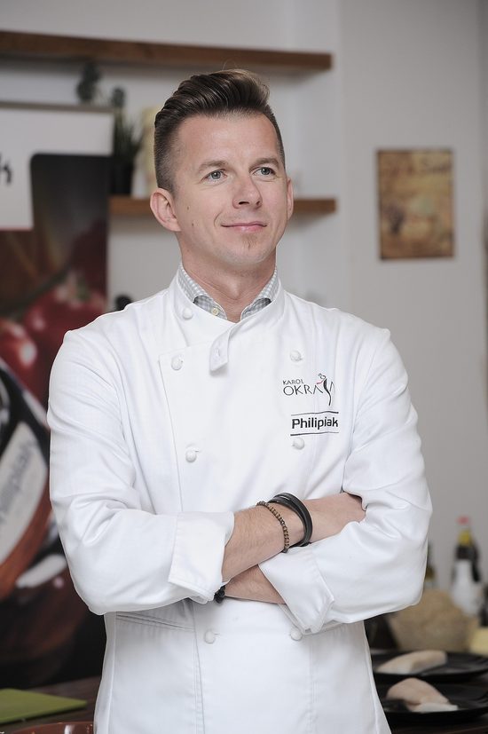 Karol Okrasa będzie uczył Wellman gotować w reklamach