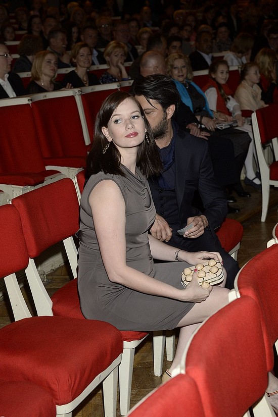 Która para zachowuje się jak na pierwszej randce? (FOTO)