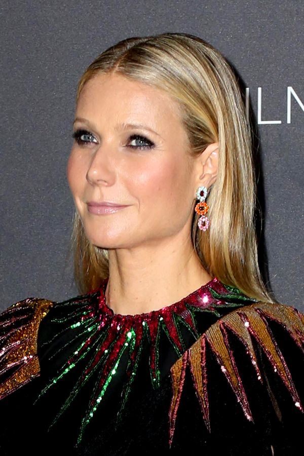 Mówi, że tylko raz zrobiła botoks, a jej twarz PĘKA od wypełniaczy