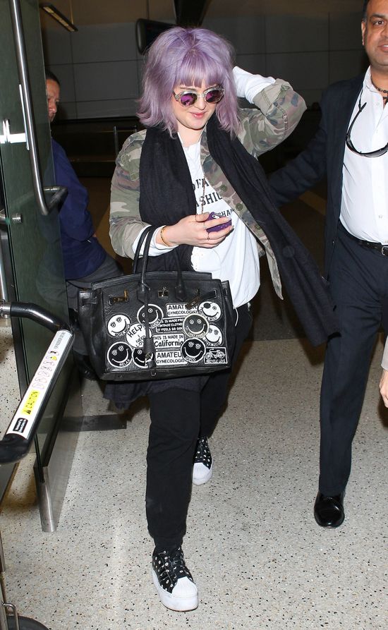 Co się stało z perfekcyjnym bobem Kelly Osbourne? (FOTO)