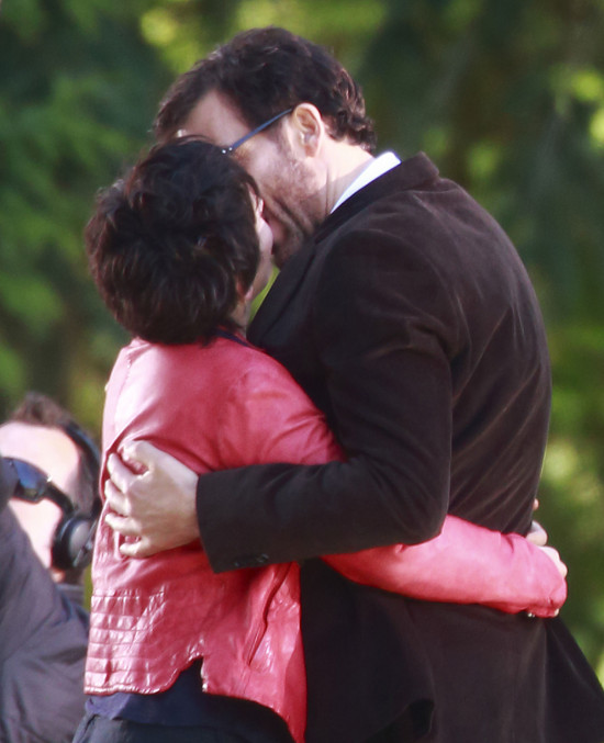 Clive Owen i Juliette Binoche w objęciach (FOTO) Clive Owen i Juliette Binoche w objęciach (FOTO)