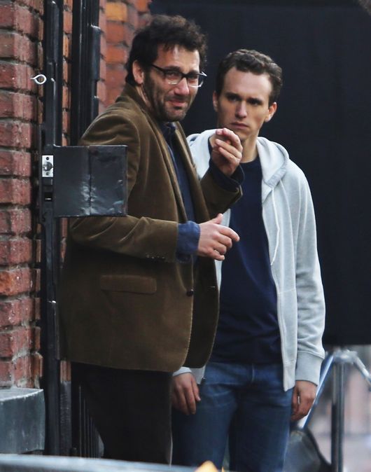 Clive Owen ukrywa łzy (FOTO)