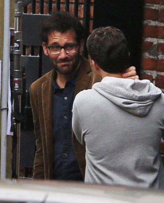 Clive Owen ukrywa łzy (FOTO)