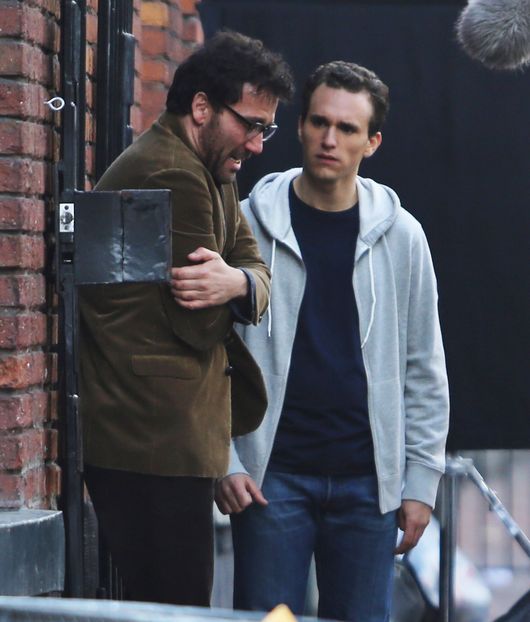 Clive Owen ukrywa łzy (FOTO)