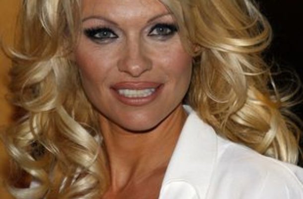 Skąd ten nagły ślub Pameli?