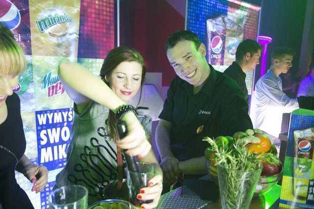 Koniec barmańskiej imprezy Miksshow! Koniec barmańskiej imprezy Miksshow!