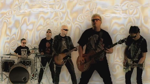 Patrycja Pająk objada się kiszoną kapustą (VIDEO)