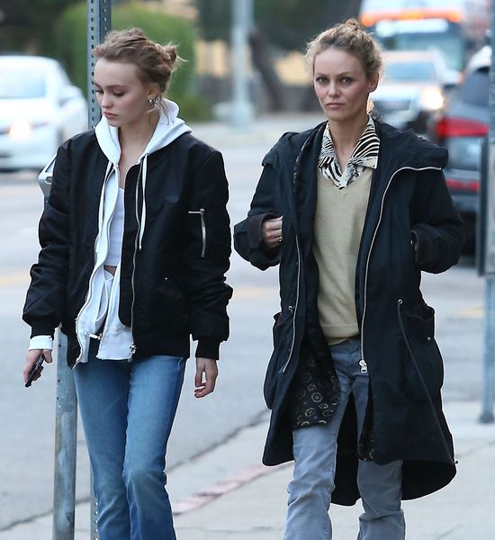 Vanessa Paradis i Lily Rose jak dwie krople wody? (FOTO) Vanessa Paradis i Lily Rose jak dwie krople wody? (FOTO)