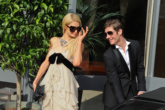 Paris Hilton przyjechała do Cannes... (FOTO)