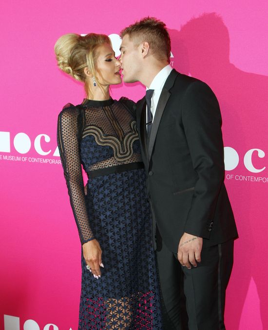 Paris Hilton o posiadaniu potomstwa Paris Hilton o posiadaniu potomstwa