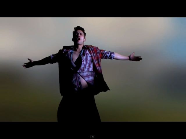 Kim Kardashian z włosami na plecach? [VIDEO]