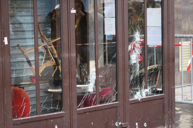 Ujawniono tożsamość części ofiar zamachów w Paryżu