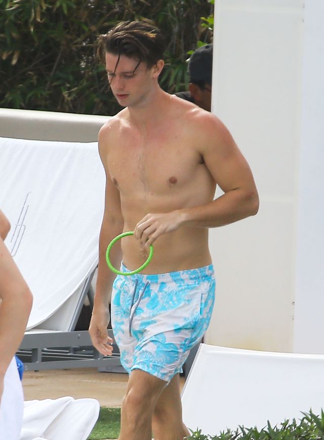 Jak Patrick Schwarzenegger zarabia na życie? Jak Patrick Schwarzenegger zarabia na życie?