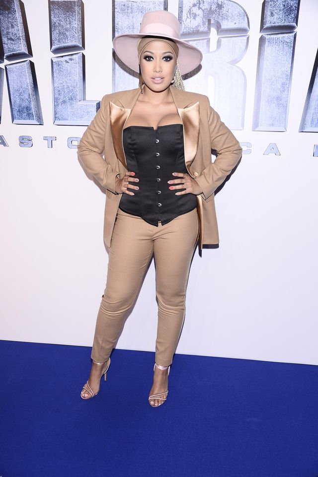 Czy Twój biust to potrafi? Zobacz, co ze swoim wyczynia Patrycja Kazadi! Czy Twój biust to potrafi? Zobacz, co ze swoim wyczynia Patrycja Kazadi!