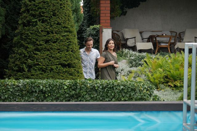 Patryk Pniewski w gorących scenach na basenie (ZDJĘCIA)