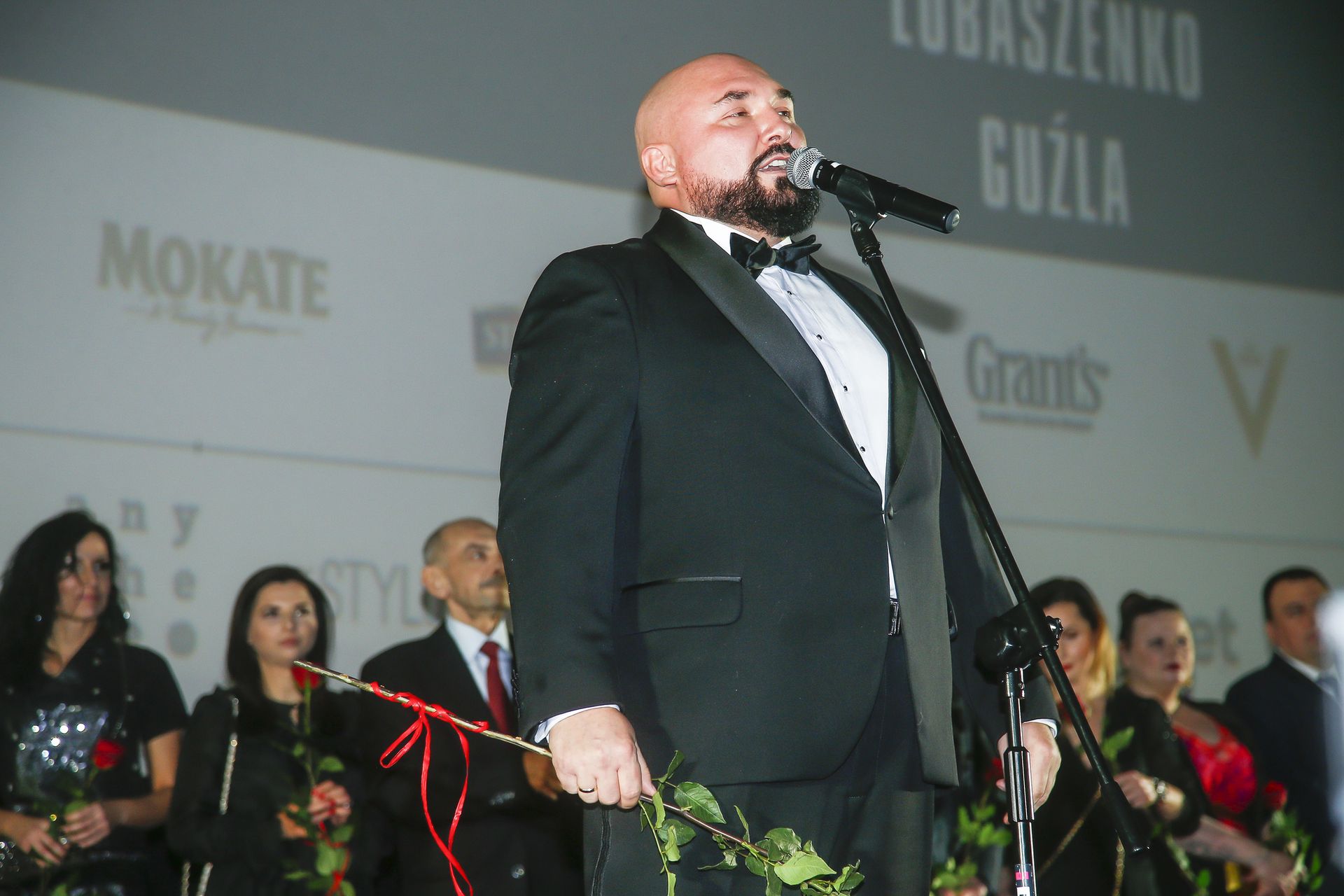 Totalna METAMORFOZA Patryka Vegi! Jak on SCHUDŁ! (ZDJĘCIA)